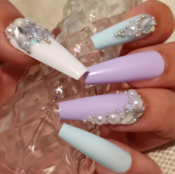 Pastel spring bling luxury presson nails - Picture 3 of 4